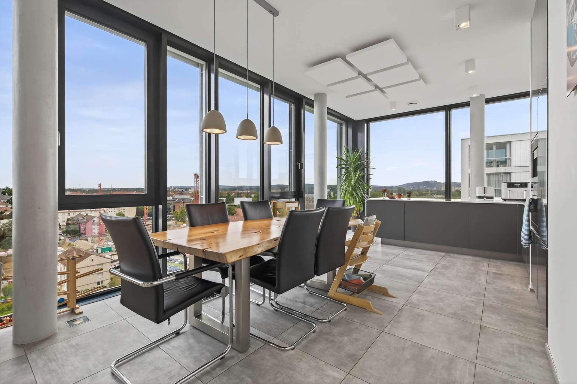 Thumbnail-Wohnung zum Kaufen in Karlsruhe 980.000,00 € 140 m²