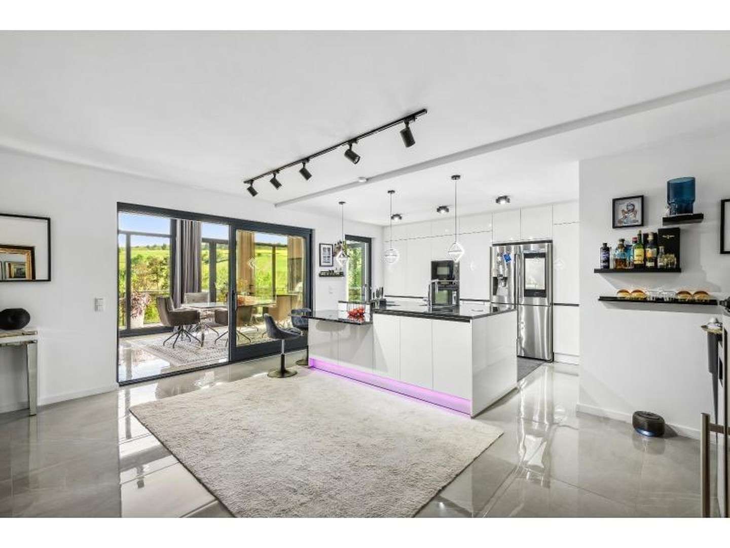 Thumbnail-Haus zum Kaufen in Taunusstein 1.325.000,00 € 447 m²