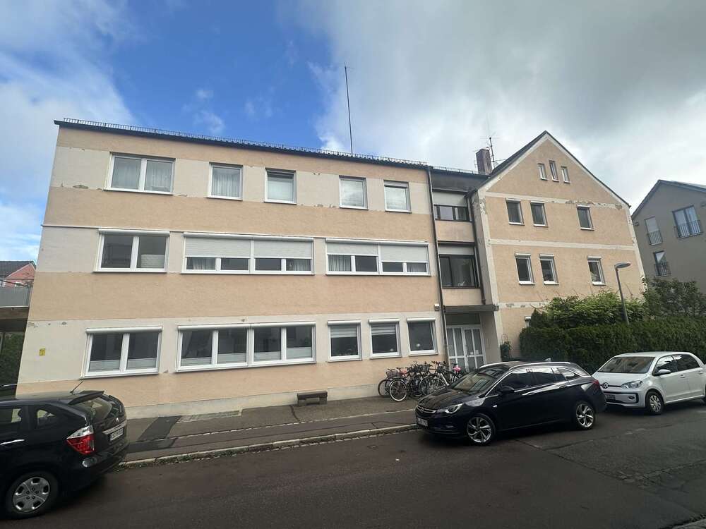 Thumbnail-Wohnung zum Kaufen in Augsburg 210.000,00 € 43.3 m²