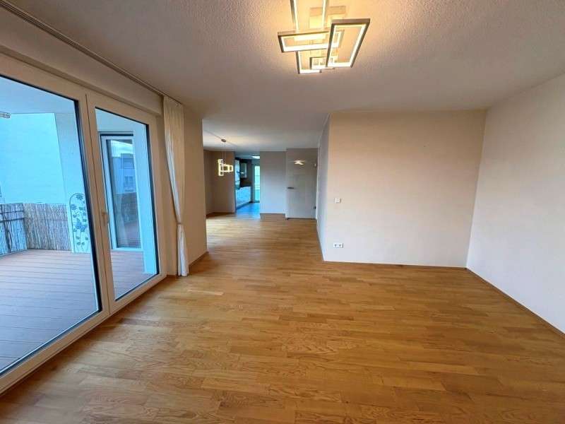 Thumbnail-Wohnung zum Kaufen in Neuenburg 539.000,00 € 140.51 m²