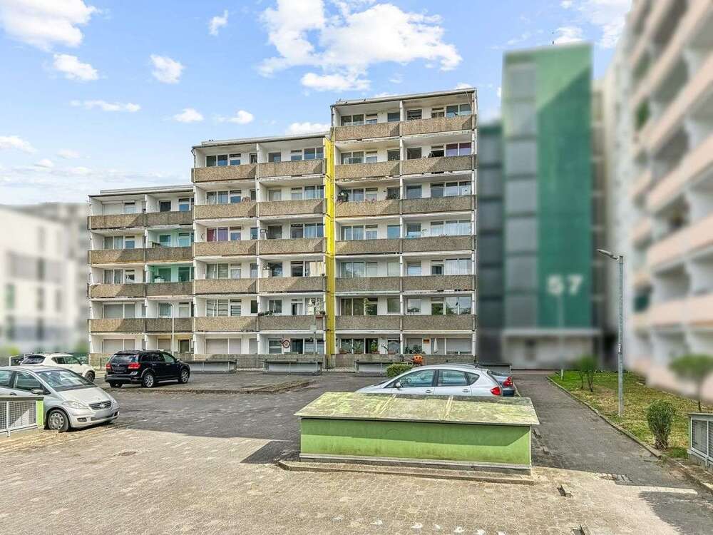 Thumbnail-Wohnung zum Kaufen in Frankfurt am Main 209.000,00 € 82 m²