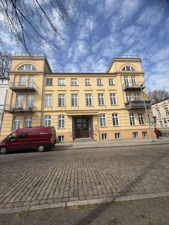 Thumbnail-Wohnung zum Kaufen in Schwerin 649.000,00 € 157 m²