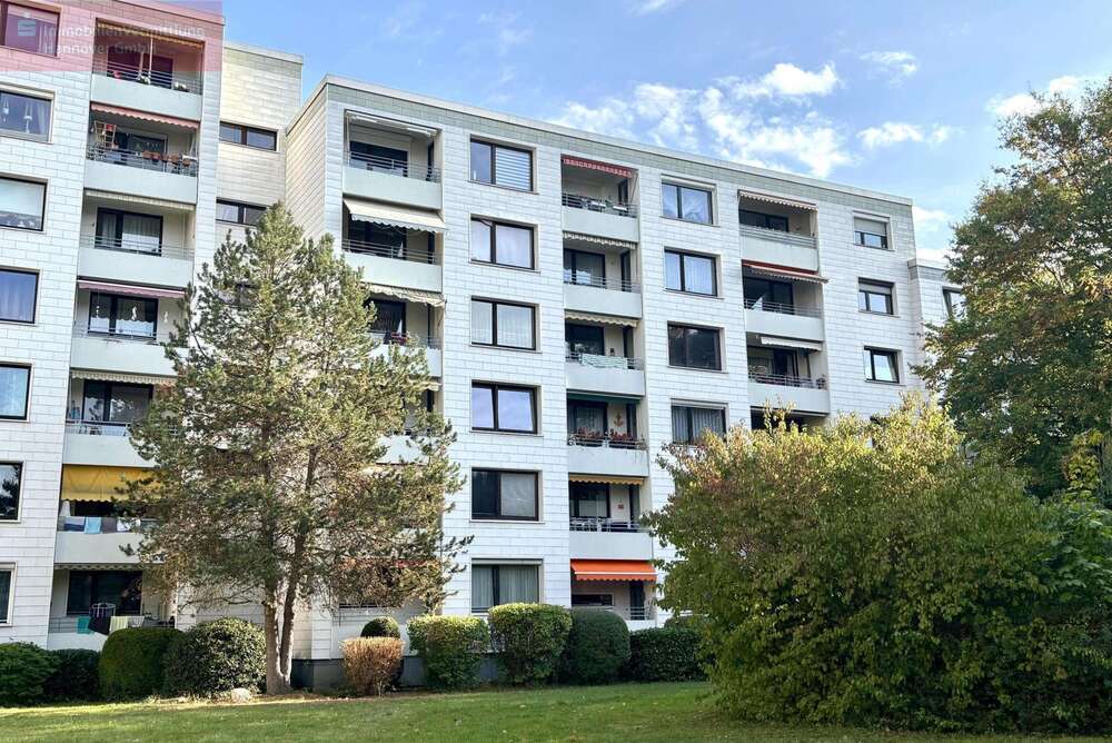 Thumbnail-Wohnung zum Kaufen in Laatzen 164.000,00 € 77 m²