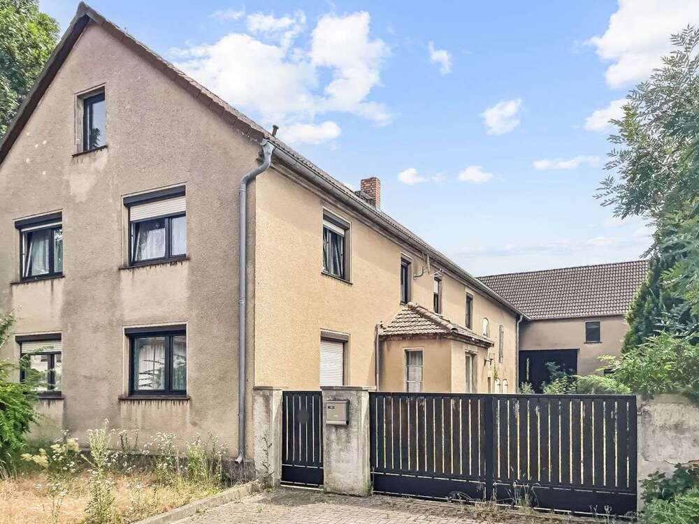 Thumbnail-Haus zum Kaufen in Plessa 169.000,00 € 300 m²