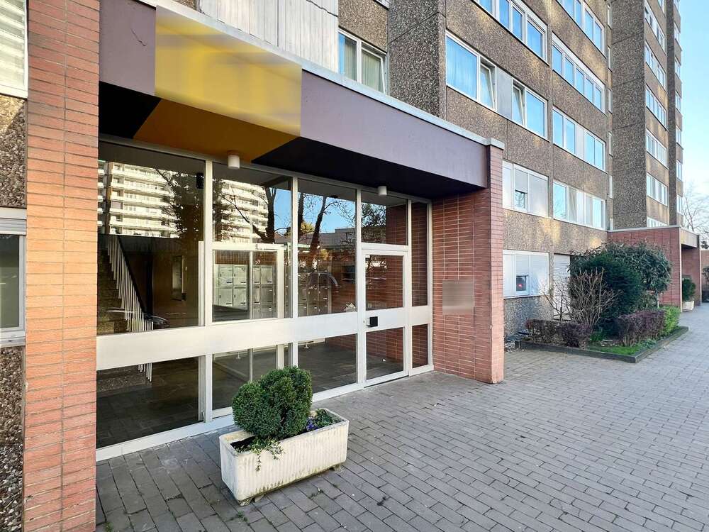 Thumbnail-Wohnung zum Kaufen in Bergisch Gladbach 159.000,00 € 61.7 m²