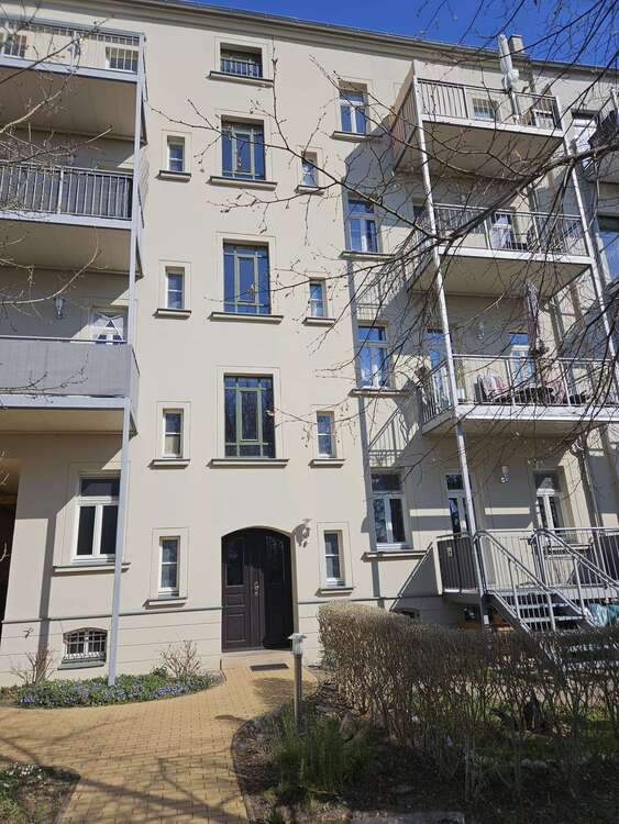 Thumbnail-Wohnung zum Kaufen in Leipzig 155.000,00 € 59.48 m²