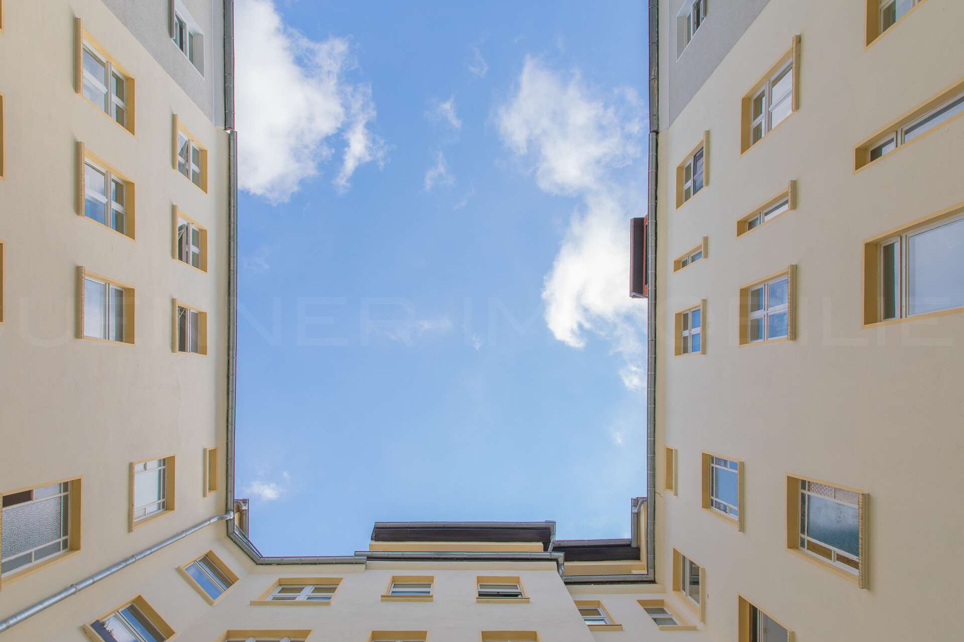 Thumbnail-Haus zum Kaufen in Berlin Prenzlauer Berg 4.650.000,00 € 1490 m²