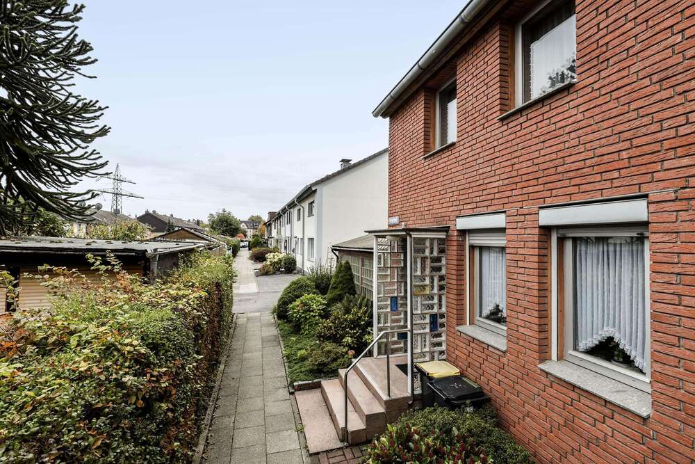 Thumbnail-Haus zum Kaufen in Essen, Schonnebeck 245.000,00 € 93.3 m²
