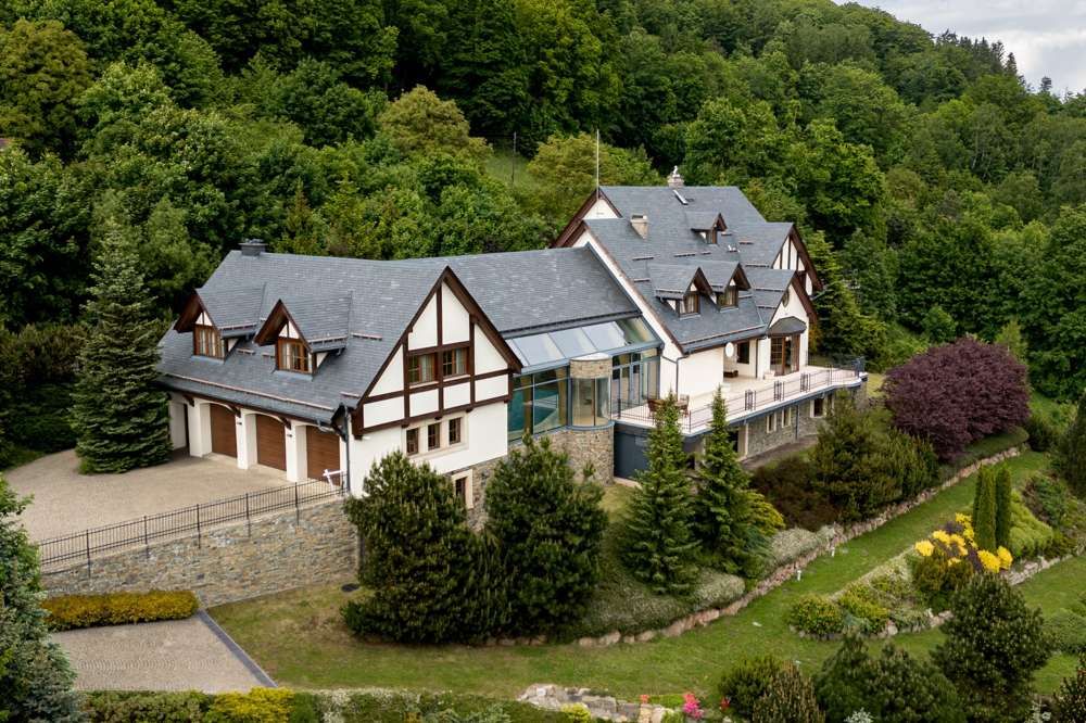 Thumbnail-Haus zum Kaufen in München 2.945.693,43 € 1200 m²