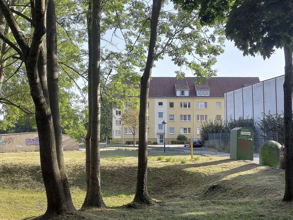 Thumbnail-Wohnung zum Kaufen in Rötha 94.500,00 € 58.3 m²