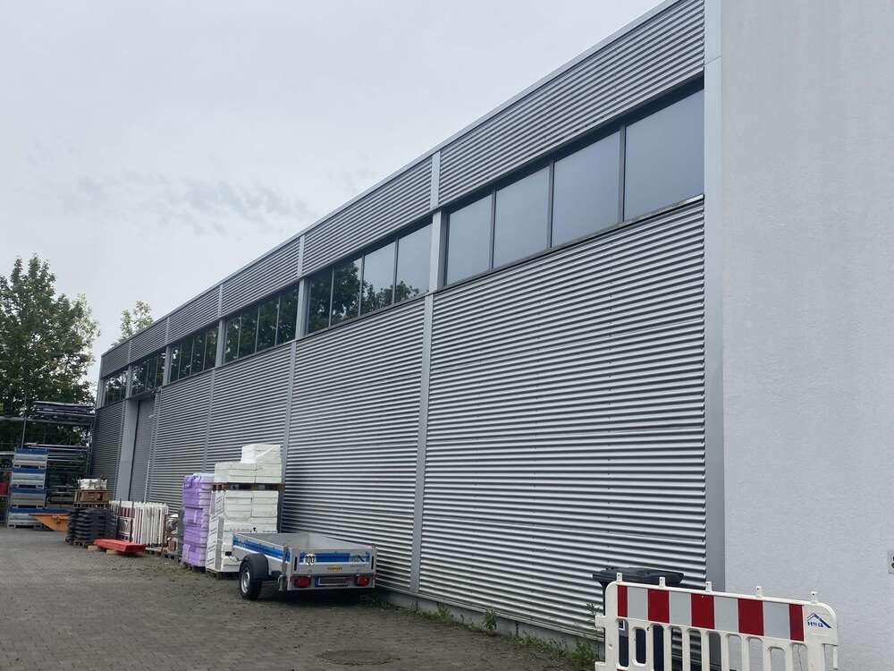 Thumbnail-Halle in Aubing-Lochhausen-Langwied - Aubing 395.000,00 € 700 m²