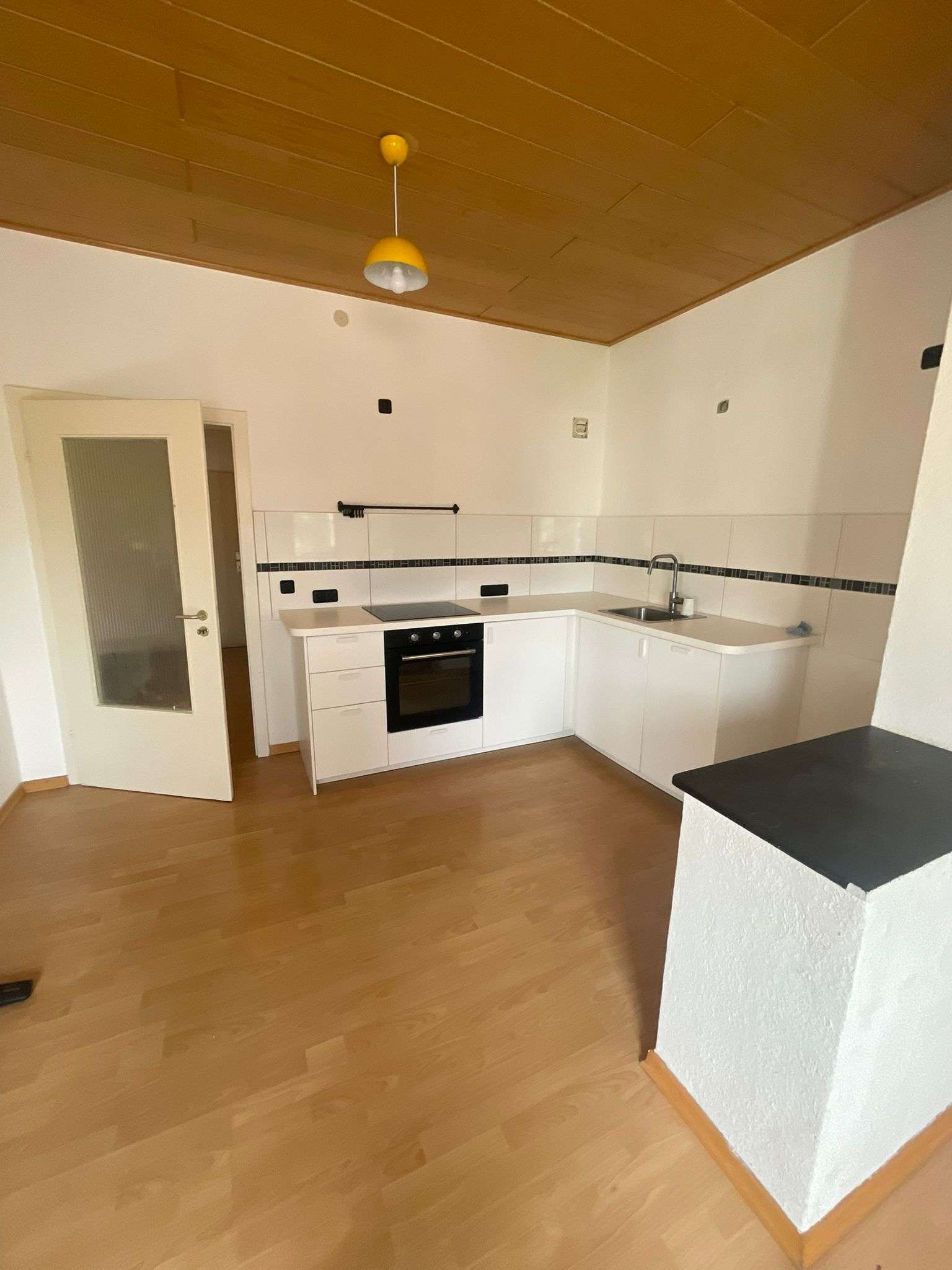 Thumbnail-Wohnung zum Kaufen in Duisburg 97.500,00 € 68.6 m²