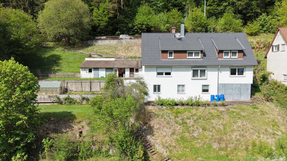 Thumbnail-Haus zum Kaufen in Altensteig 595.000,00 € 253 m²
