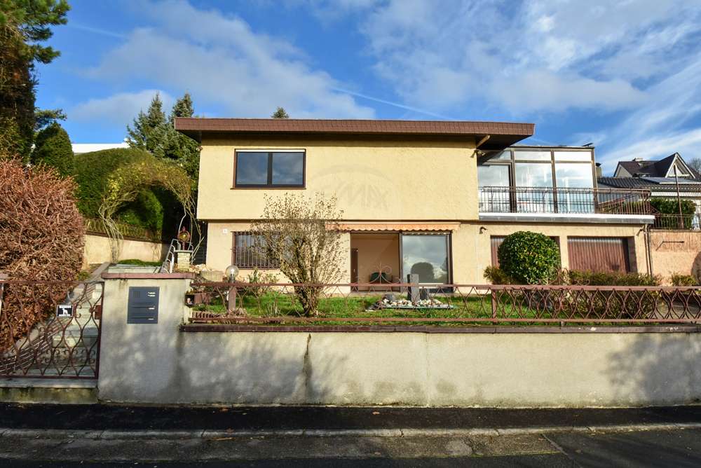 Thumbnail-Haus zum Kaufen in Karben 540.000,00 € 208 m²