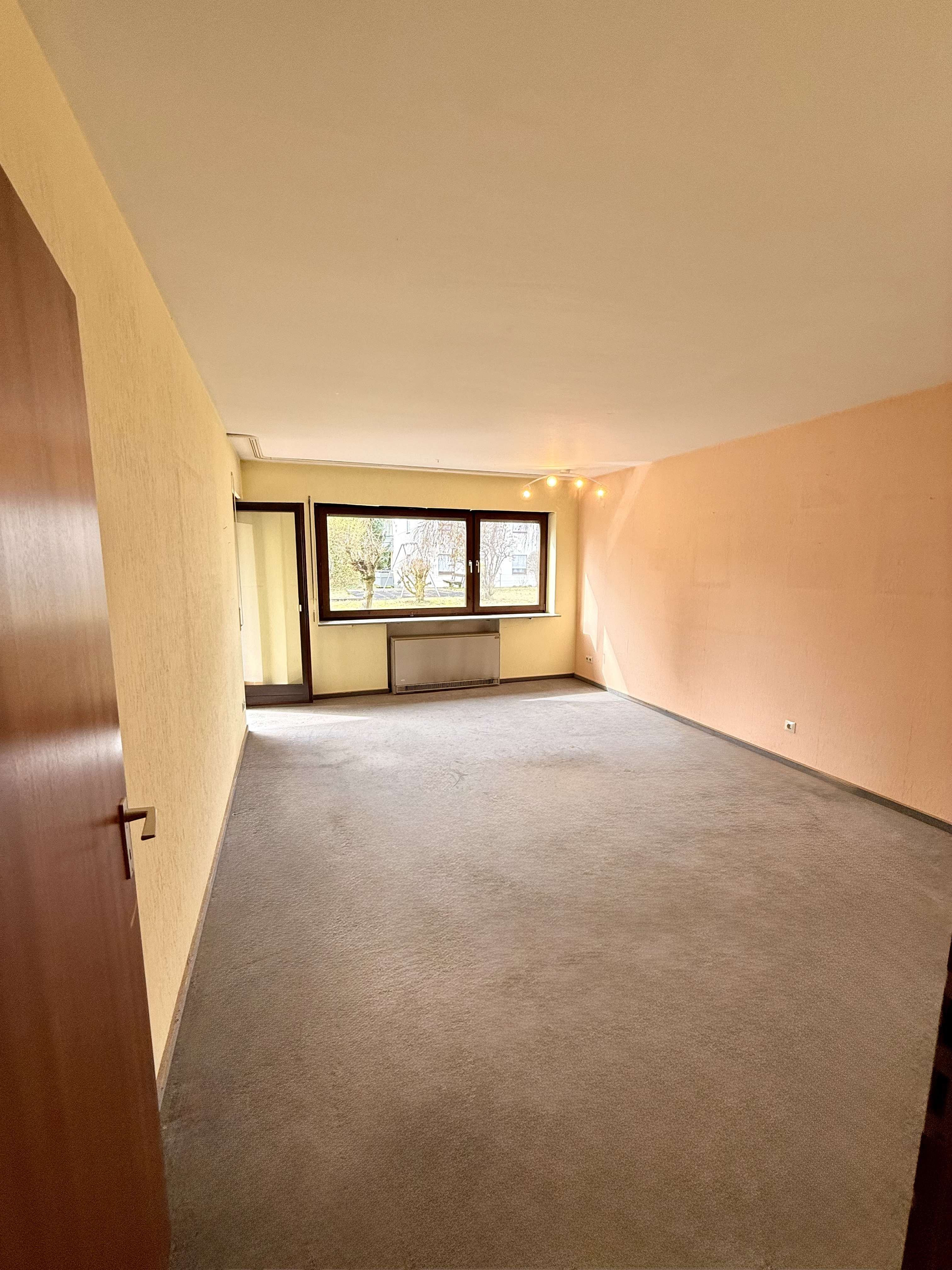 Thumbnail-Wohnung zum Kaufen in Schwaikheim 190.000,00 € 66 m²