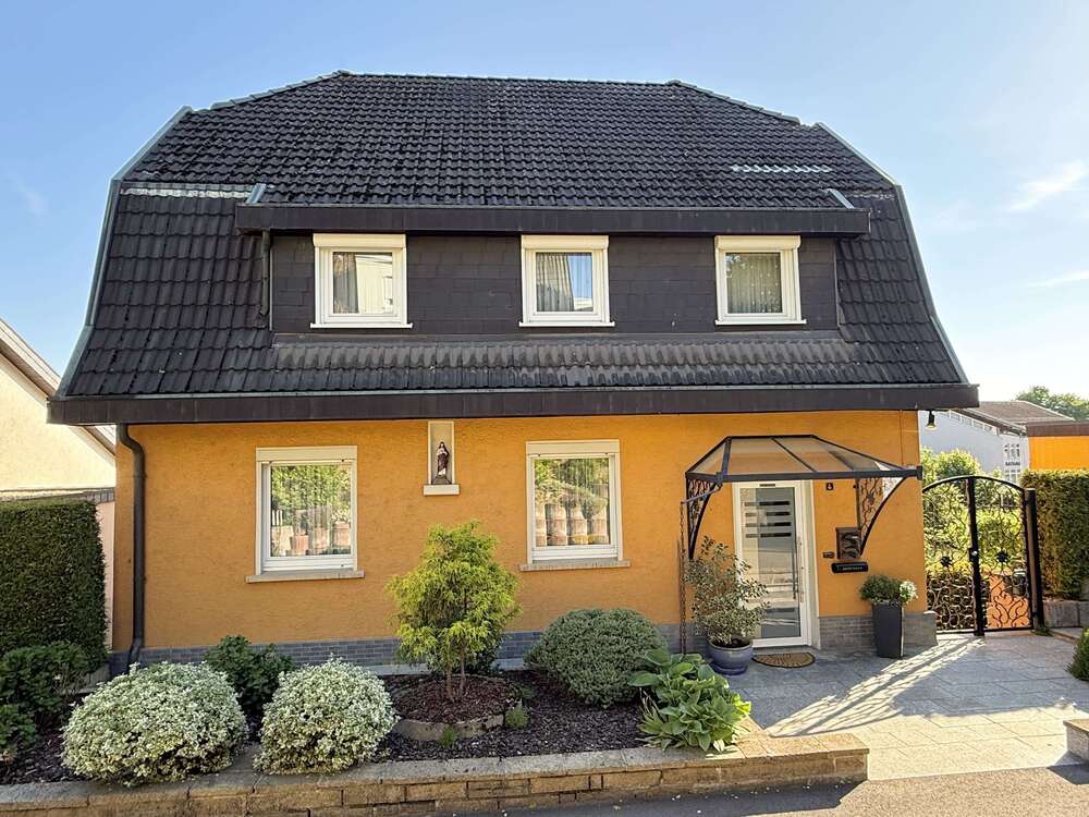 Thumbnail-Haus zum Kaufen in Massenbachhausen 499.000,00 € 195 m²