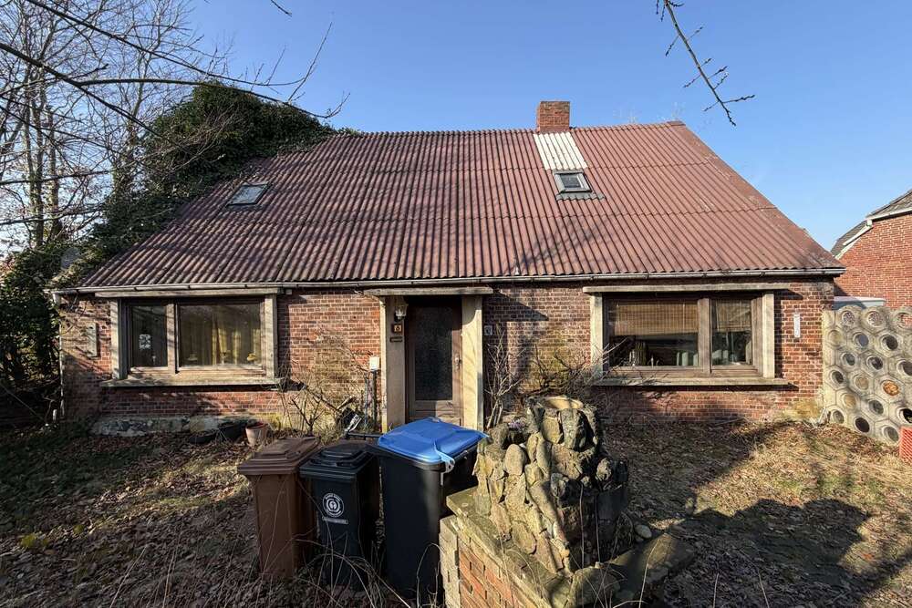 Thumbnail-Haus zum Kaufen in Bekmünde 99.000,00 € 96 m²