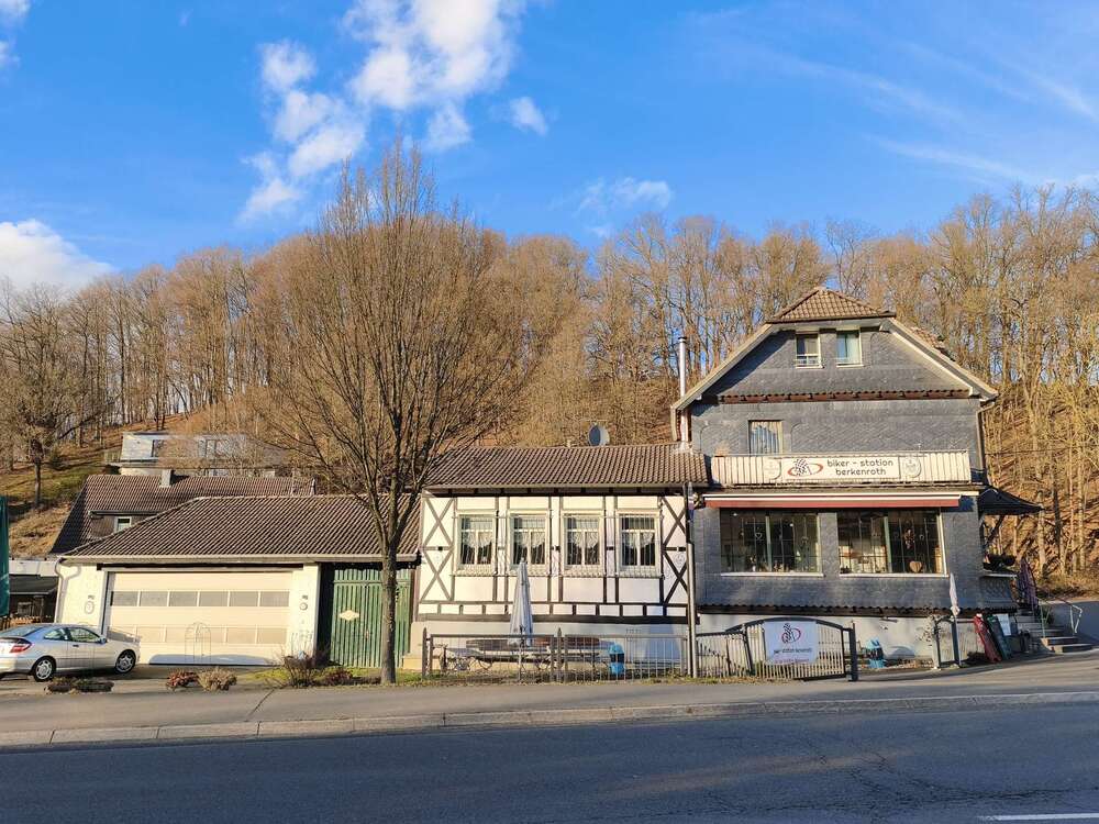 Thumbnail-Haus zum Kaufen in Nümbrecht 329.000,00 € 260 m²