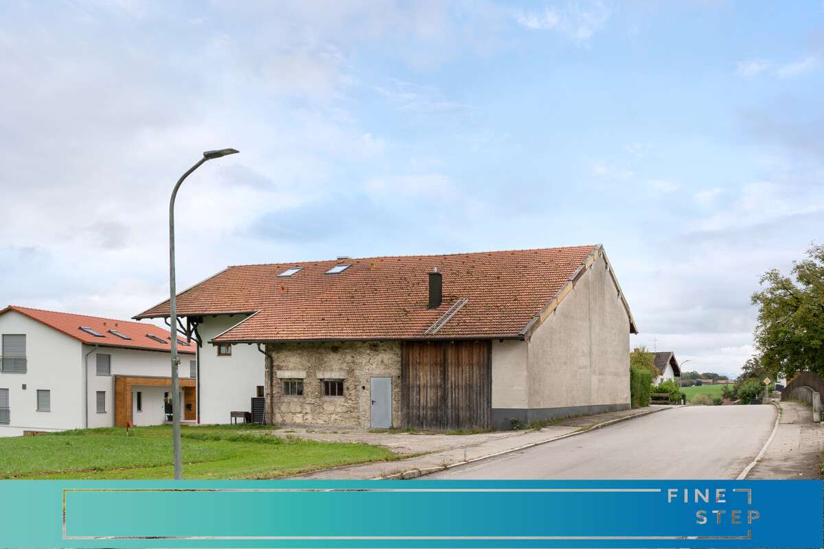 Thumbnail-Haus zum Kaufen in Emmering 150.000,00 € 181.45 m²