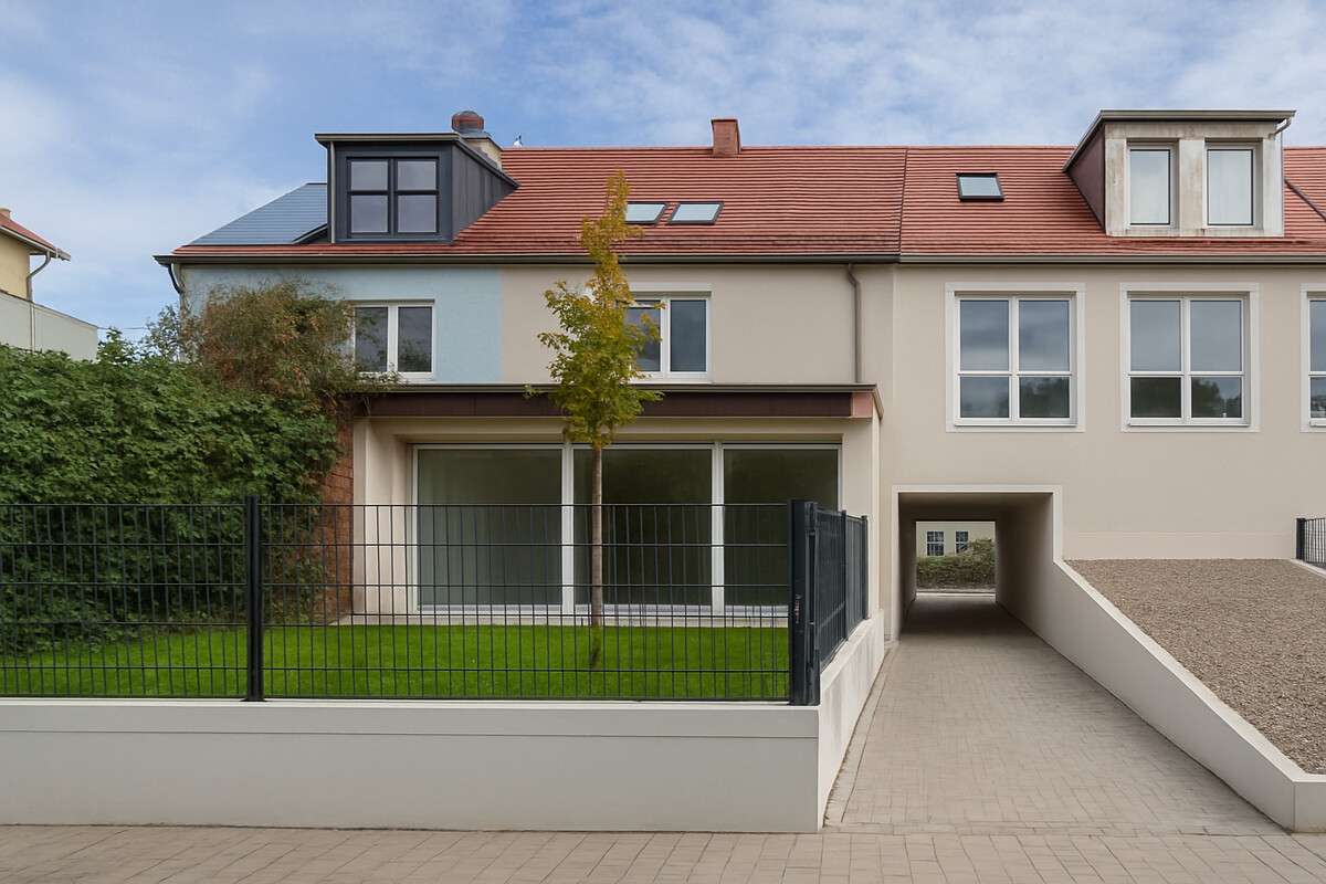 Thumbnail-Haus zum Kaufen in Ingolstadt Haunwöhr 695.000,00 € 122.62 m²