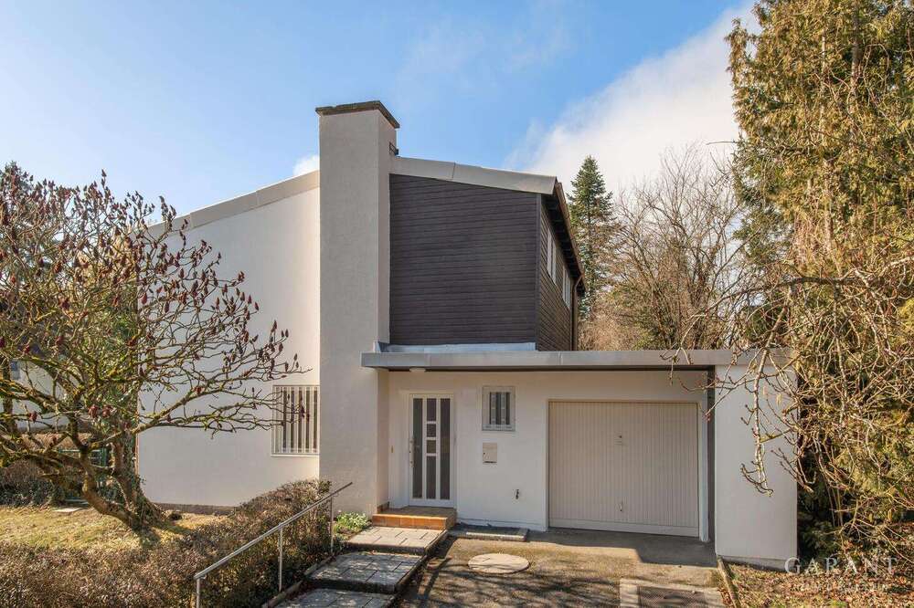 Thumbnail-Haus zum Kaufen in München 885.000,00 € 164 m²