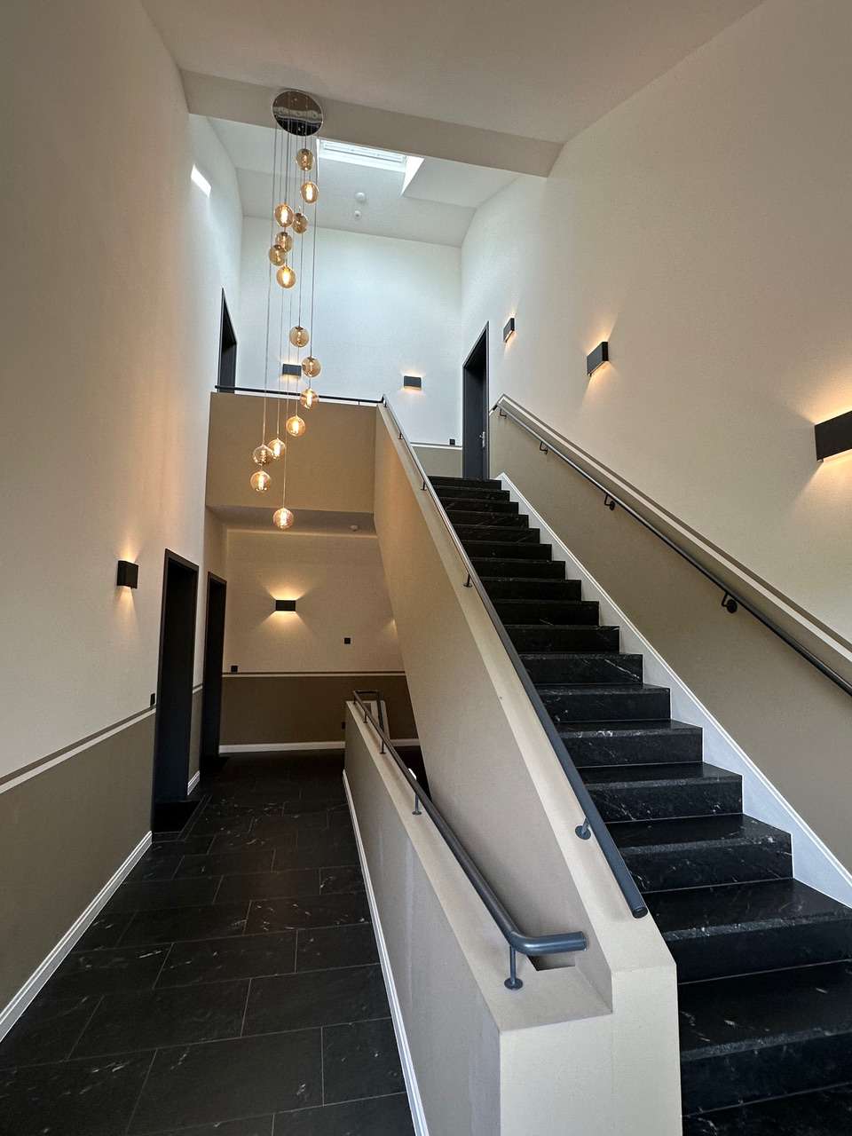 Thumbnail-Wohnung zum Kaufen in Krefeld 465.000,00 € 84.07 m²