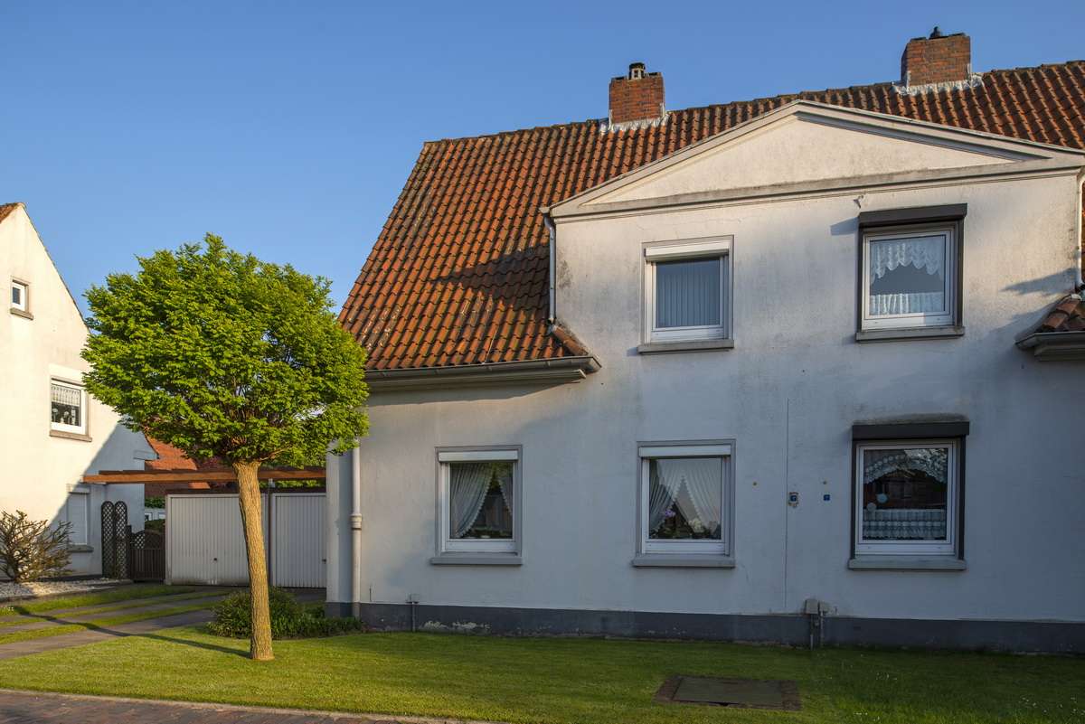 Thumbnail-Haus zum Kaufen in Wilhelmshaven 135.000,00 € 78.81 m²