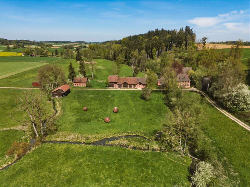 Thumbnail-Haus zum Kaufen in Pfaffenhofen an der Roth 2.750.000,00 € 1211 m²
