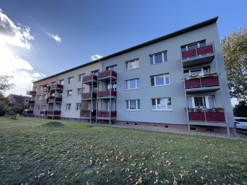 Thumbnail-Wohnung zum Mieten in Wettin 280,00 € 65.09 m²