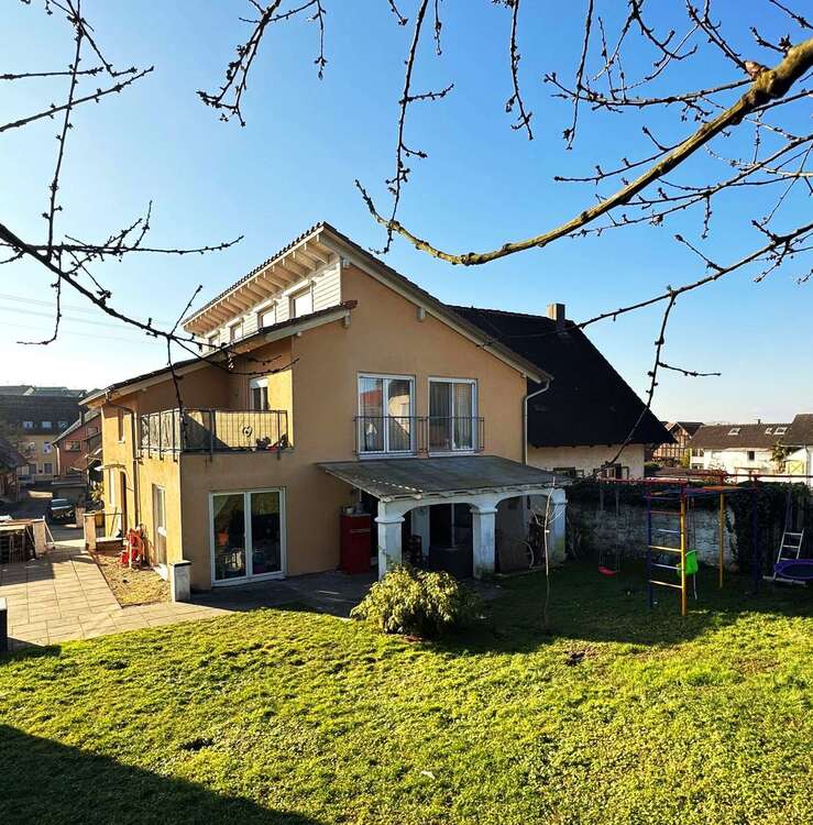 Thumbnail-Haus zum Kaufen in Hofweier 550.000,00 € 351.93 m²