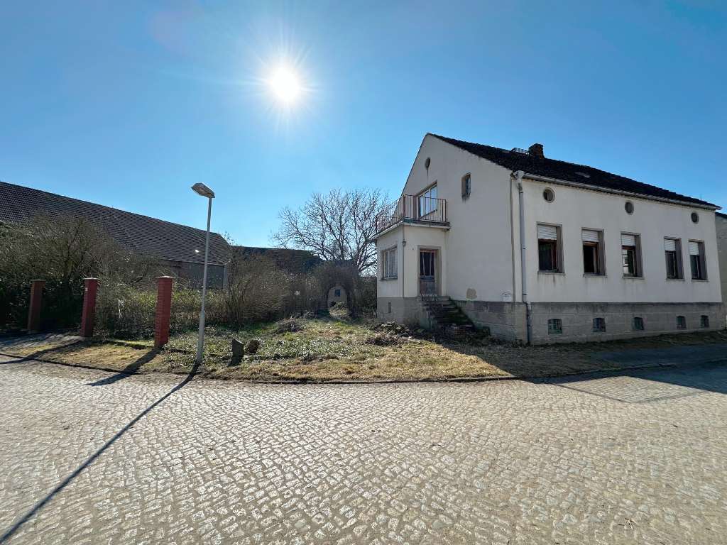 Thumbnail-Haus zum Kaufen in Kalbe (Milde) OT Vahrholz 92.500,00 € 135 m²