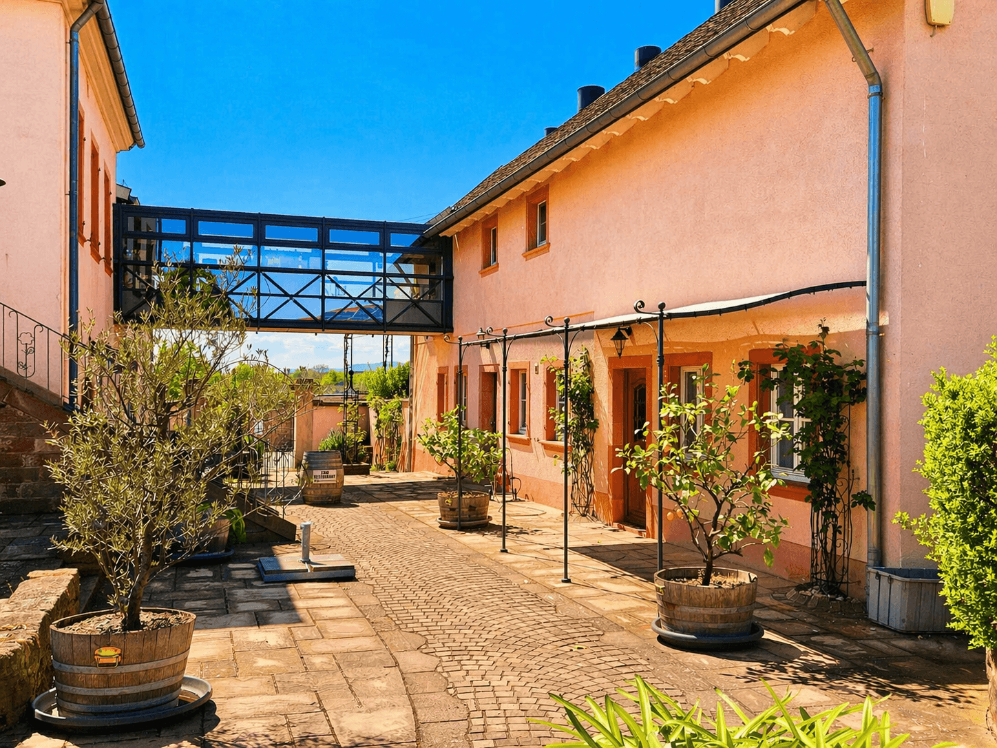 Thumbnail-Haus zum Kaufen in Burrweiler 1.250.000,00 € 730 m²