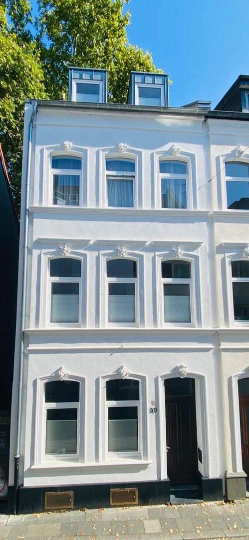 Thumbnail-Haus zum Kaufen in Köln 1.500.000,00 € 175.01 m²