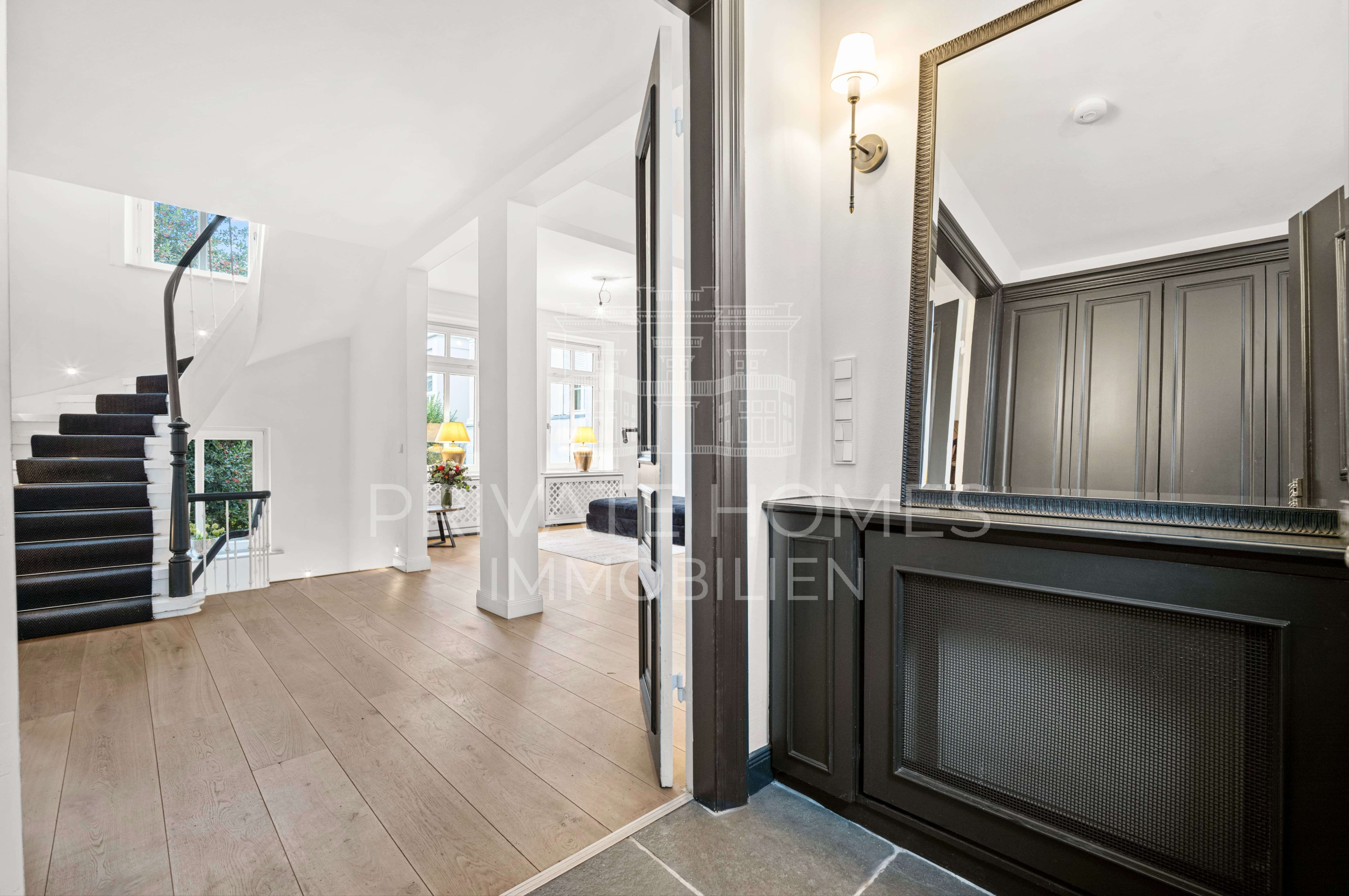 Thumbnail-Haus zum Kaufen in Hamburg 2.190.000,00 € 181 m²