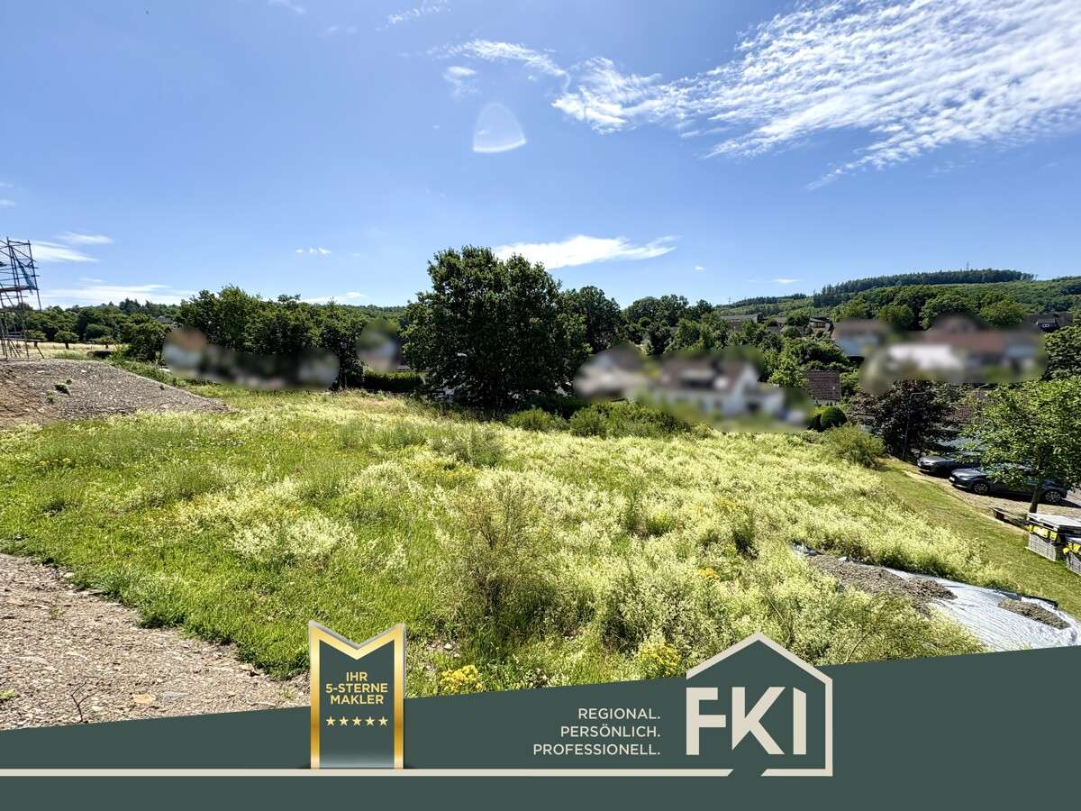 Thumbnail-Grundstück zu verkaufen in Scheuerfeld 96.000,00 € 1066 m²