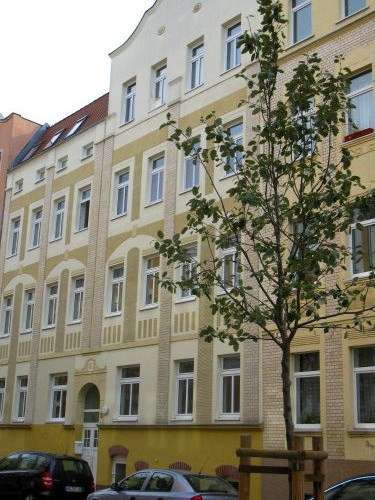 Thumbnail-Wohnung zum Mieten in HalleS. 593,00 € 79 m²