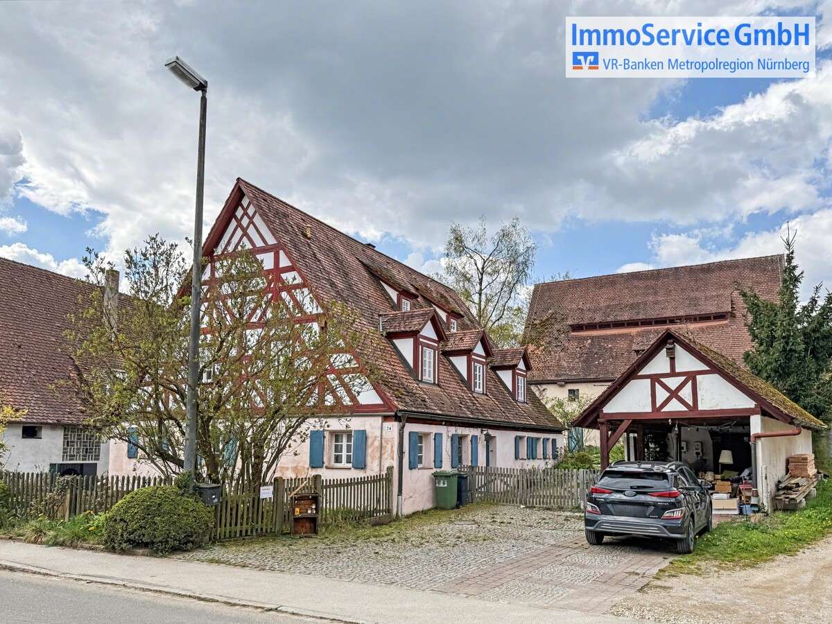 Thumbnail-Haus zum Kaufen in Lauf an der Pegnitz 700.000,00 € 233.66 m²