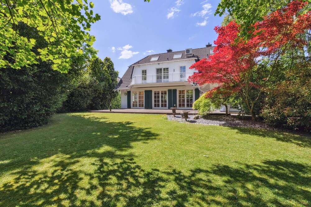 Thumbnail-Haus zum Kaufen in Meerbusch - Büderich 2.795.000,00 € 340 m²