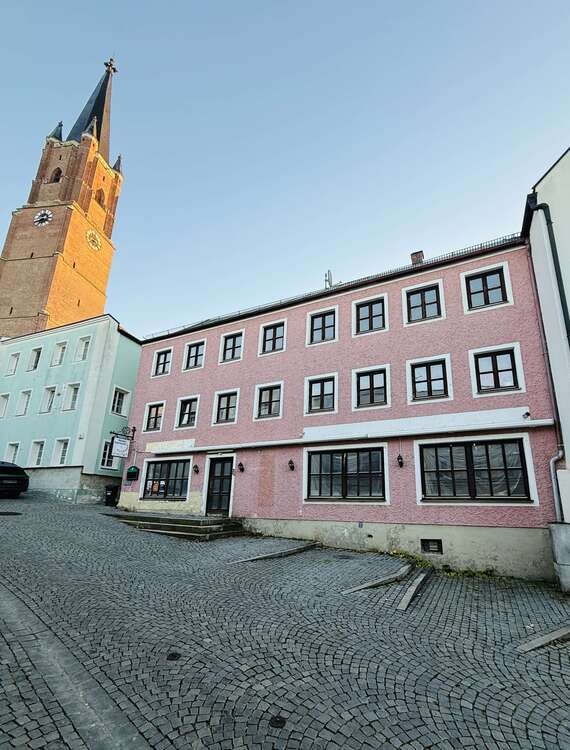 Thumbnail-Haus zum Kaufen in Eggenfelden 655.000,00 € 568 m²