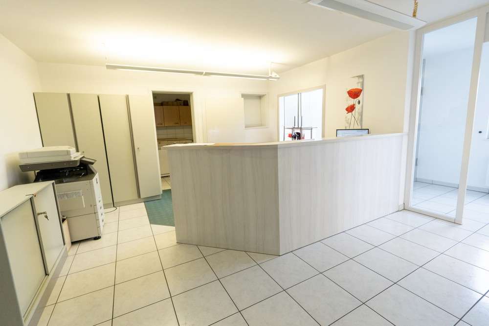 Thumbnail-Büro in Freiberg am Neckar 1.880,00 € 142 m²