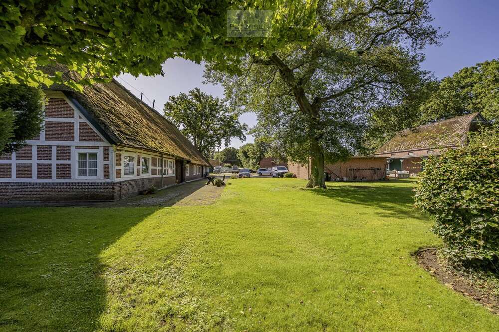 Thumbnail-Haus zum Kaufen in Hamburg 1.395.000,00 € 400 m²