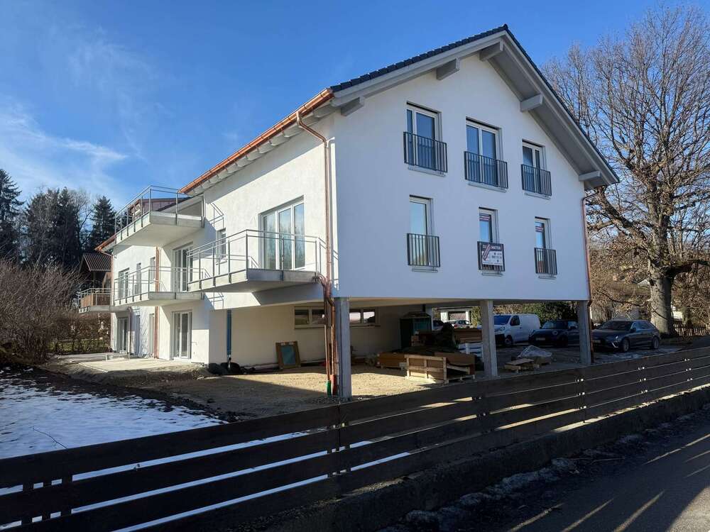 Thumbnail-Wohnung zum Mieten in Kolbermoor 2.350,00 € 137.46 m²