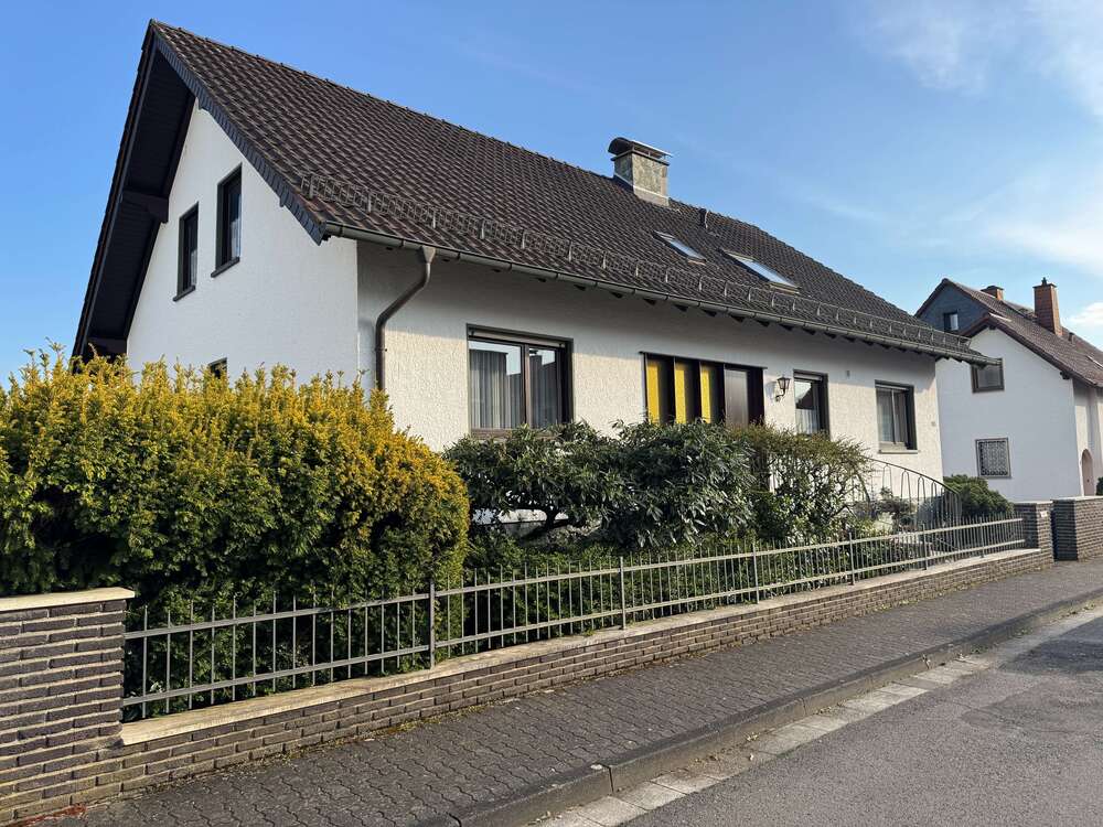 Thumbnail-Haus zum Kaufen in Ronneburg 499.000,00 € 184.7 m²