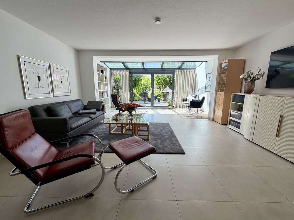 Thumbnail-Haus zum Kaufen in Neu-Isenburg 730.000,00 € 182 m²