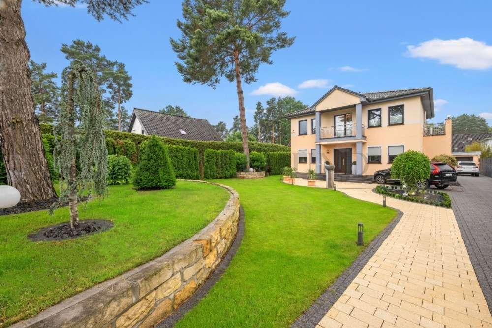 Thumbnail-Haus zum Kaufen in Falkensee 1.495.000,00 € 206 m²