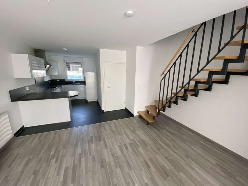 Thumbnail-Haus zum Mieten in Rodgau 1.900,00 € 143.5 m²