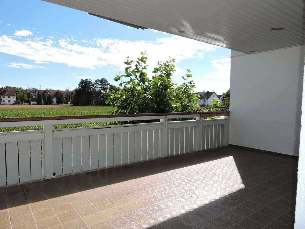 Thumbnail-Wohnung zum Mieten in NEUFINISING 1.650,00 € 130 m²