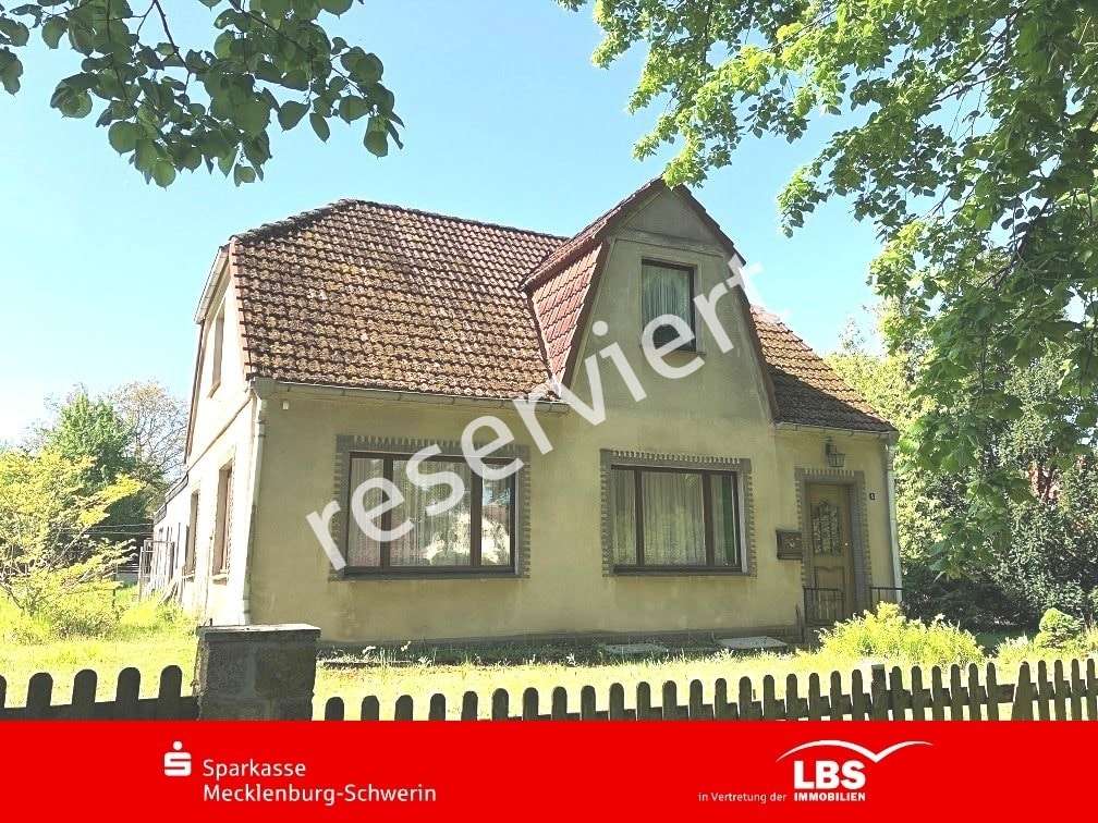 Thumbnail-Haus zum Kaufen in Schwerin 200.000,00 € 115.18 m²