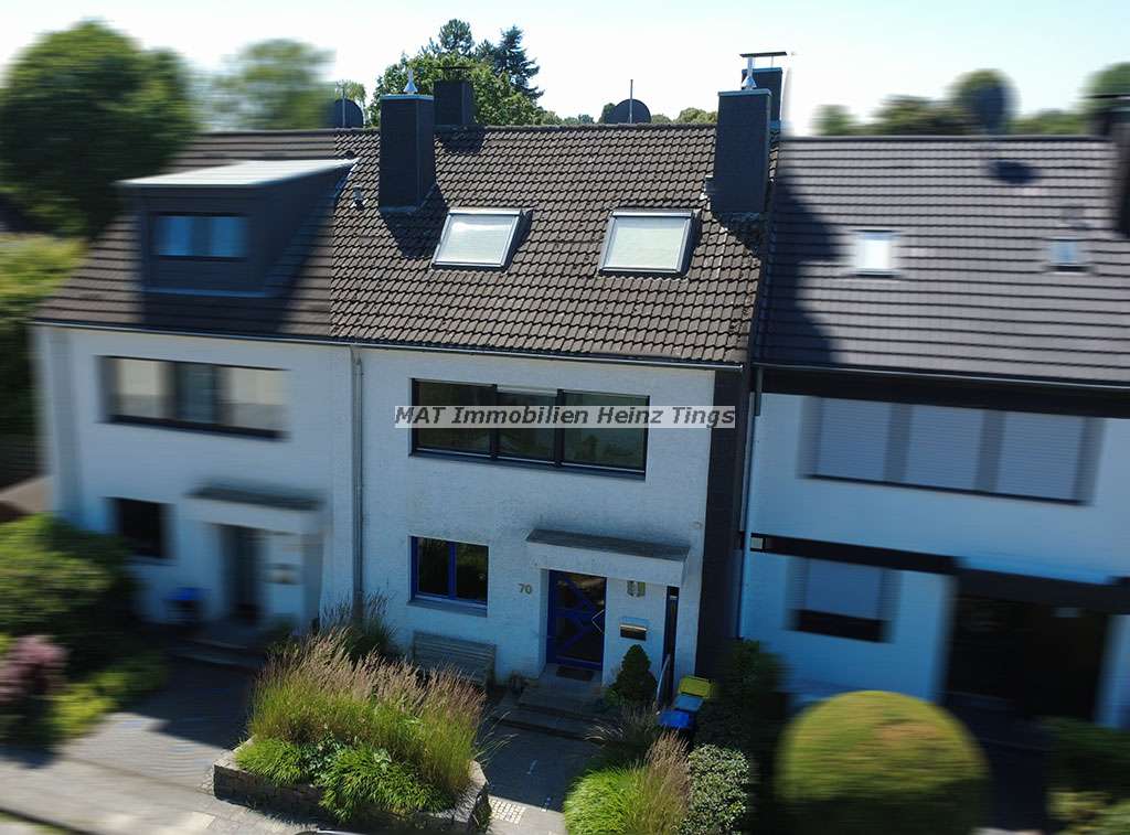 Thumbnail-Haus zum Kaufen in Düsseldorf 610.000,00 € 130 m²
