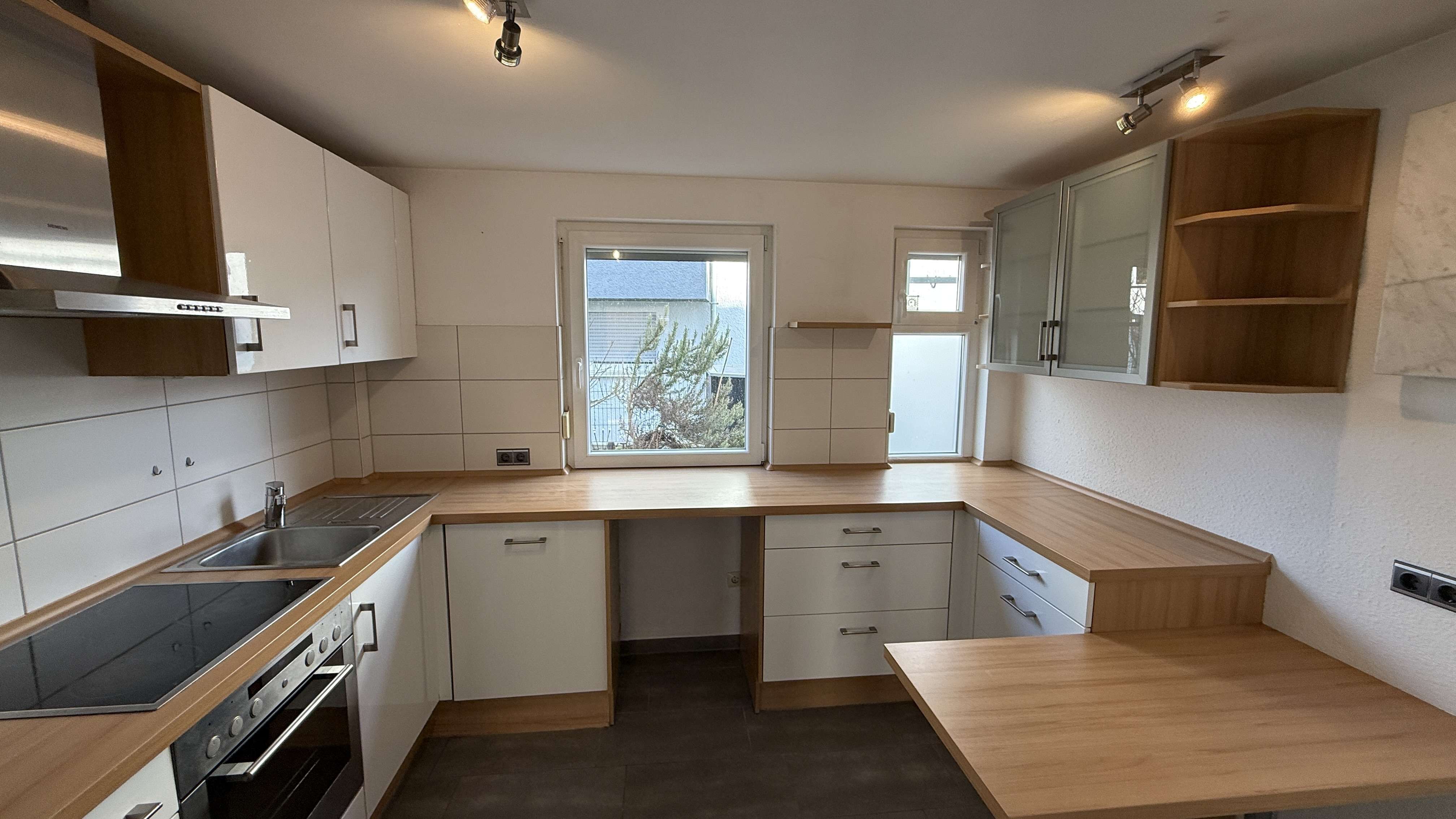 Thumbnail-Wohnung zum Kaufen in Neuhausen 340.000,00 € 85.04 m²